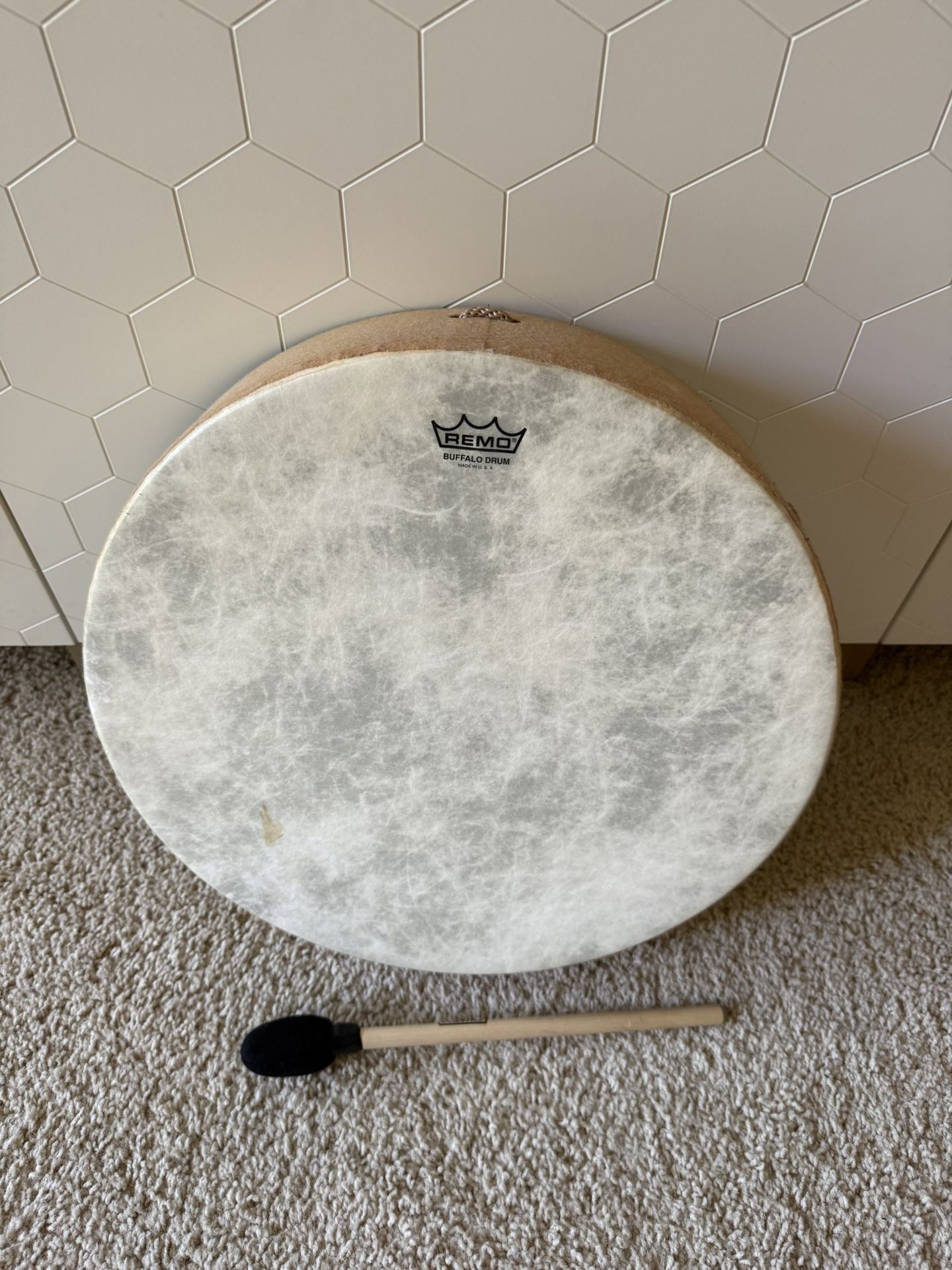 Remo 16 Inch White Buffalo Drum (synthetic) W/ Mallet