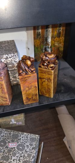Antique Estate eight-sided sculptures