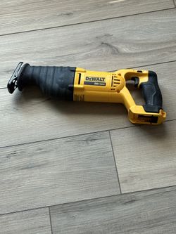 DEWALT 20V MAX Cordless Reciprocating Saw
