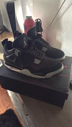 Jordan 4s