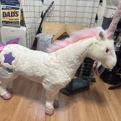 Giant Unicorn 