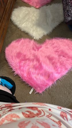 3 heart rugs