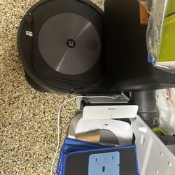 Robot vacuum and mop