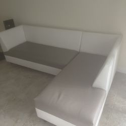 Sofa & Chaise 300$