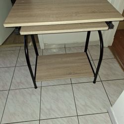 A Computer Table