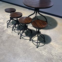 Table With Bar Stools 