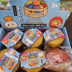 The Viral Dumpling Squishy 