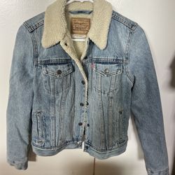 Women’s Levi’s Jacket XS