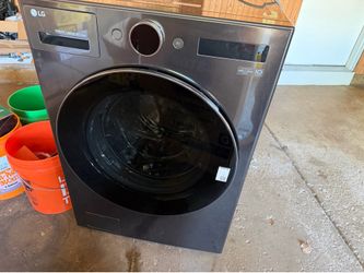 LG  Ventless Washer Dryer Combo.