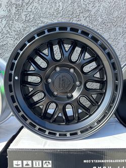 (4) RINES NUEVOS LOCK OFF-ROAD ONYX 17x9 6x139 +1MM