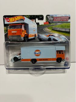 Hot Wheels Team Transport Porsche 917 LH