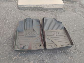 BRAND NEW HEAVY DUTY TOYOTA FLOOR LINER FOR RAV4 & FORERUNNER UNUSED!