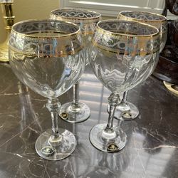 New Gold & Platinum Rimmed 4 Clear Wine Glasses