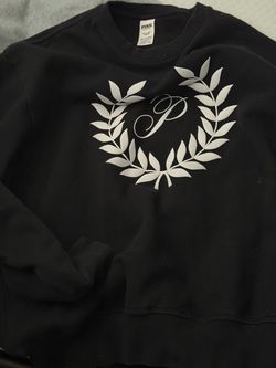 XS women crew neck