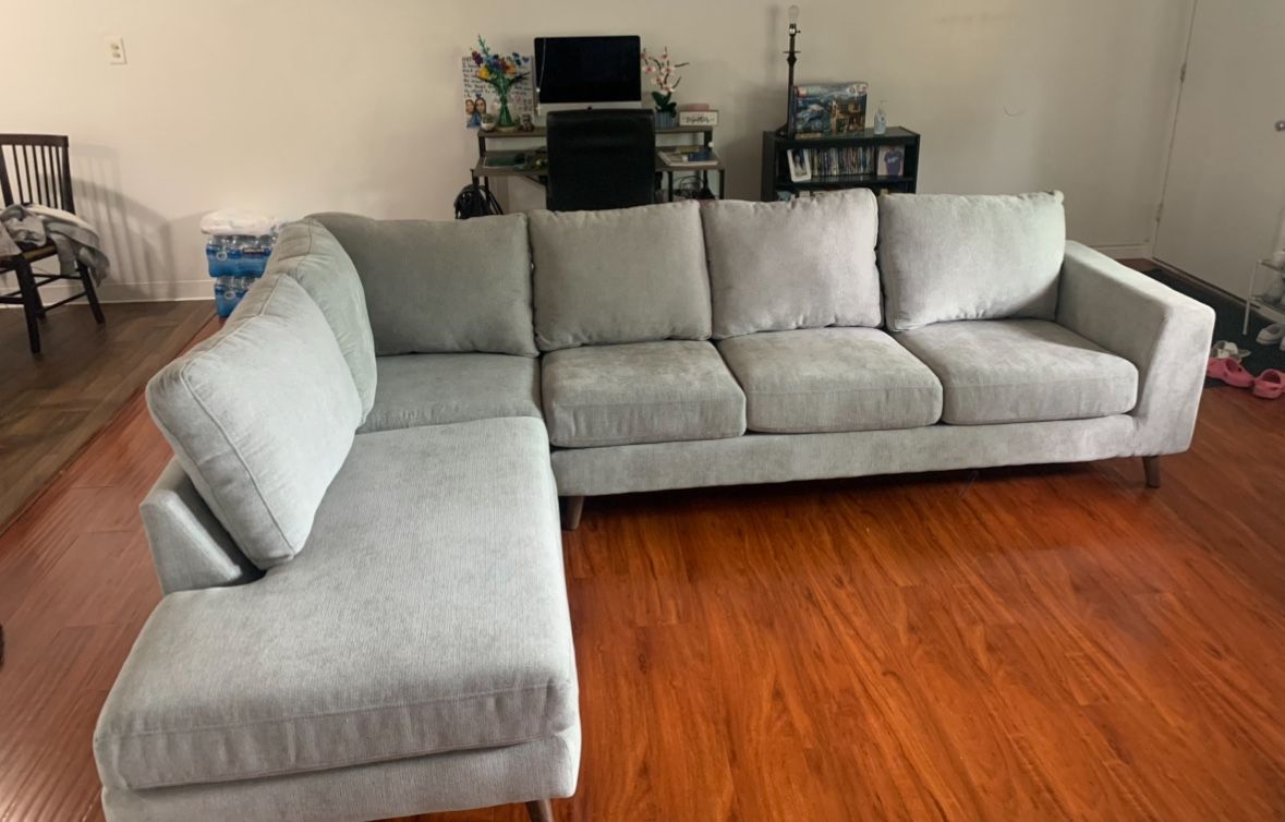 LivingSpaces Canela Sectional