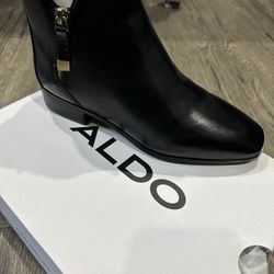 ALDO WOMENS LEATHER BOOTS SIZE 8 