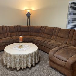 4 pieces Sectional Set In Brown Color.