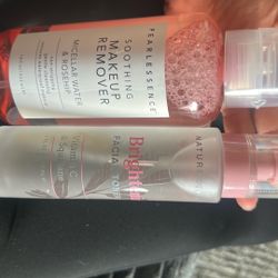 Tóner And Micellar Water