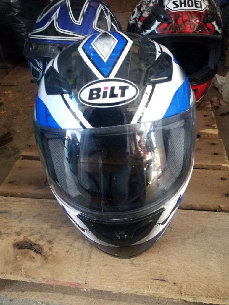 Motorcycle helmet