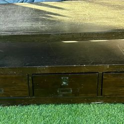 Pottery Barn Coffee Table 