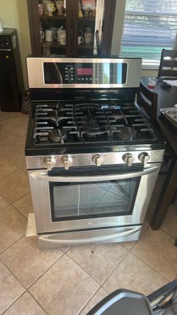 Kitchen stove