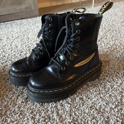 Dr Martens 