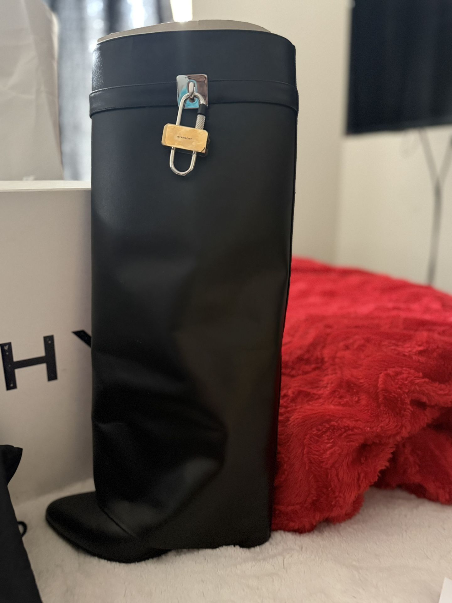 Ladies Givenchy Shoe/boot