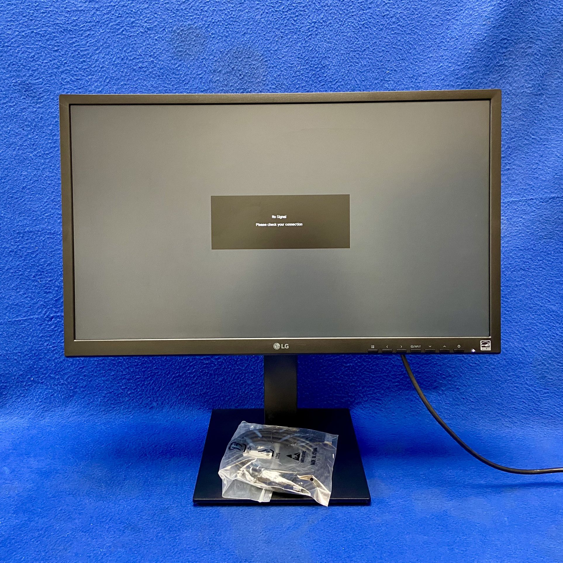 LG 24BK55 24” IPS FHD Computer Monitor 11052586