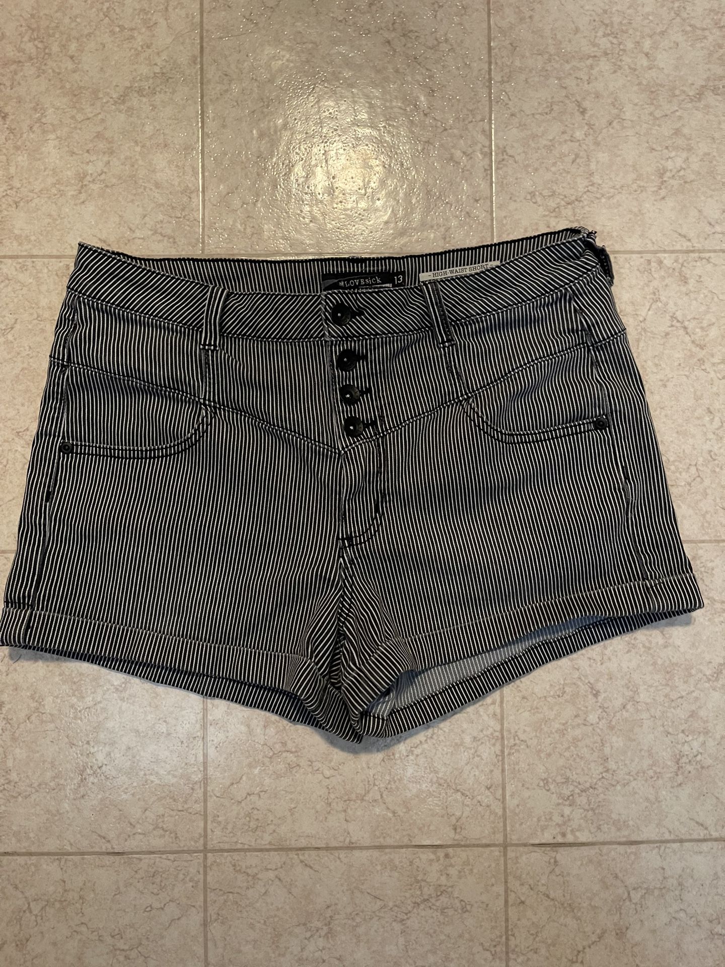 women's striped shorts
