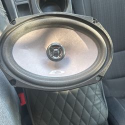 Speakers Alpine