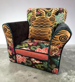 Kids Pottery Barn chair