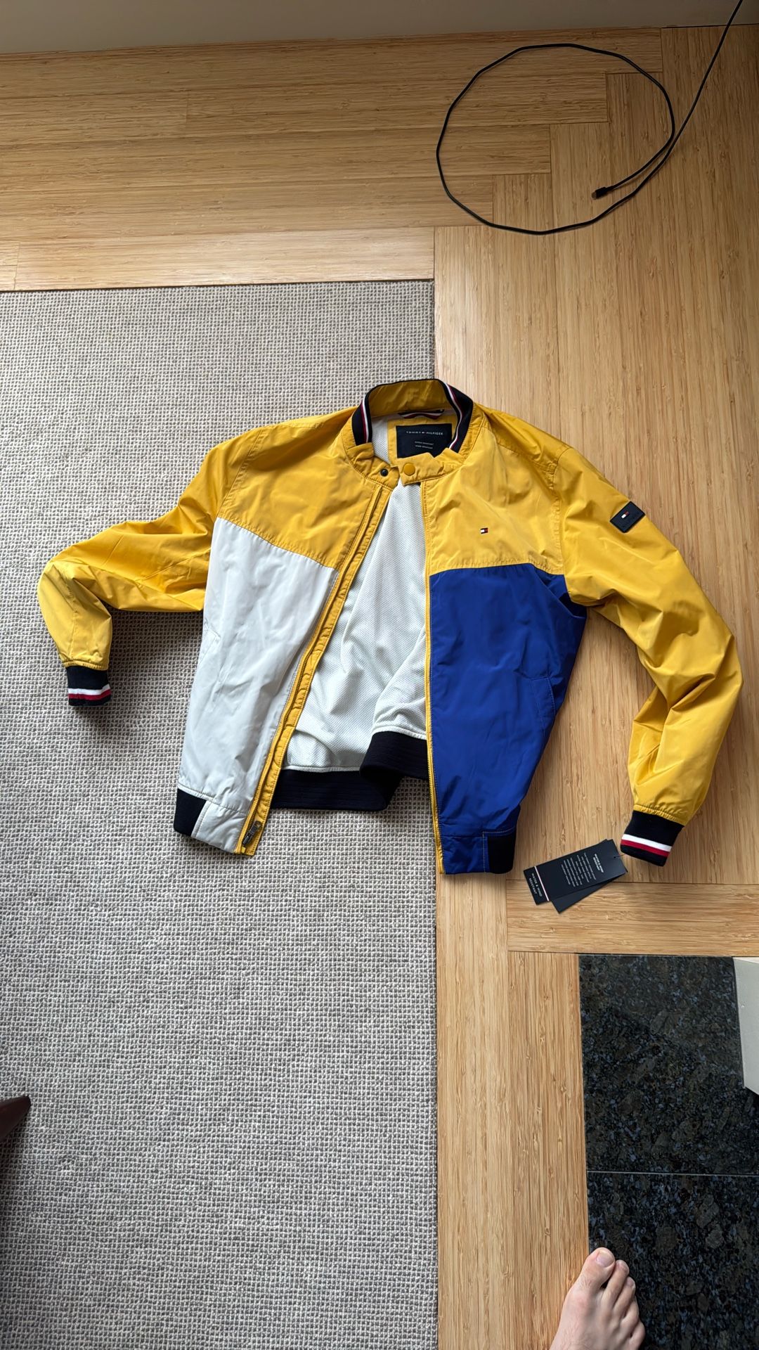 *NEW* Tommy Hilfiger Wind Breaker