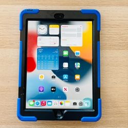 Apple Ipad 8th Generation 32GB Excellent Condition with Case