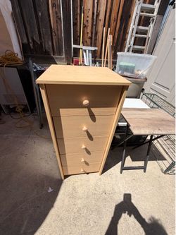 Light Wood 5-Drawer Tall Chest of Drawers