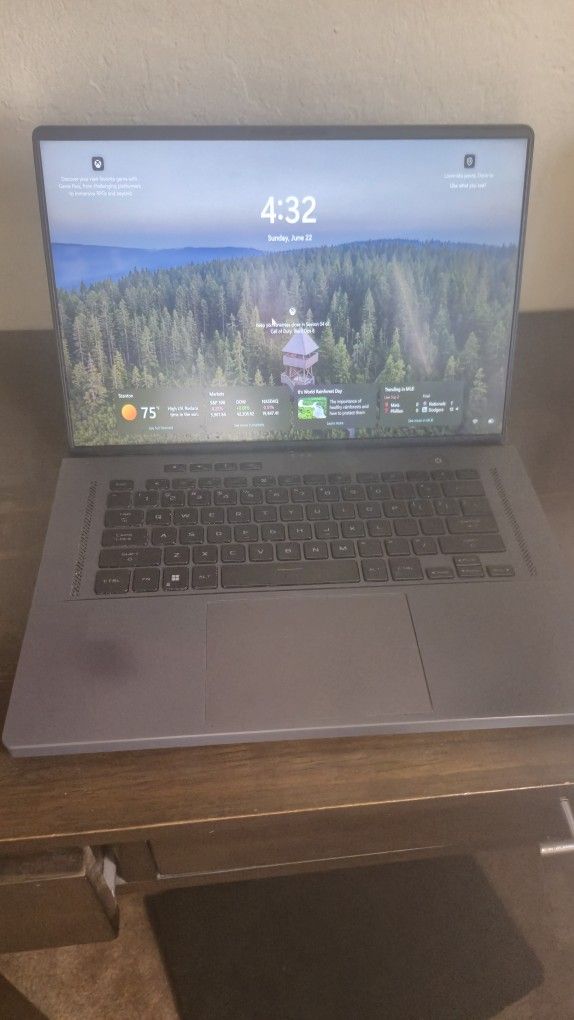 4060 Gaming Laptop - Fine Condition