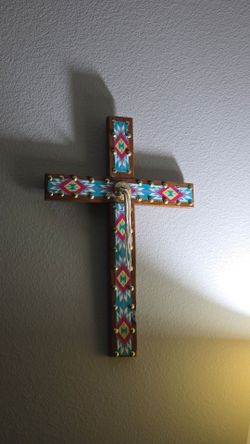 Rustic Southwestern Style Wooden Wall Cross Decor Geometric Print