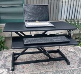 36" Smugdesk Adjustable Height Workstation-Black