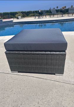Outdoor Wicker Ottoman with Cushion