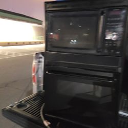 BEAUTIFUL COMBO MICROWAVE AND OVEN ELECTRIC 