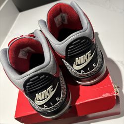 Jordan 3 Fire Red
