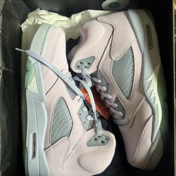 TRIED ON JORDAN 5 EASTER SIZE 10.5