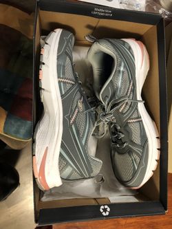 Athletic Shoe