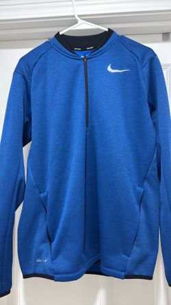 Men’s Nike Dri-Fit golf half zip pullover ***Size Medium***
