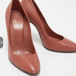 GUCCI Heels Fits Like 9