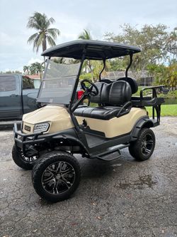 2019 Club Car Precedent Gas Golf Cart