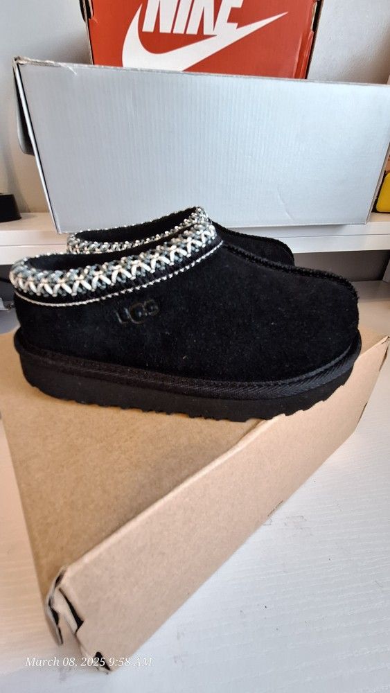 Kids 9c Uggs/T Tasman II