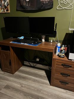 Computer Desk with Drawers