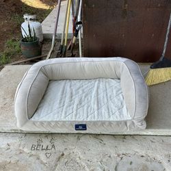 Serta Perfect Sleeper Dog Bed for Medium Size Dog.