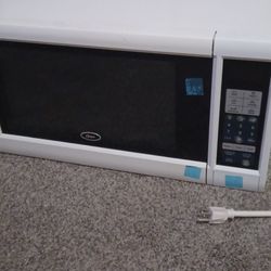Oster Microwave 