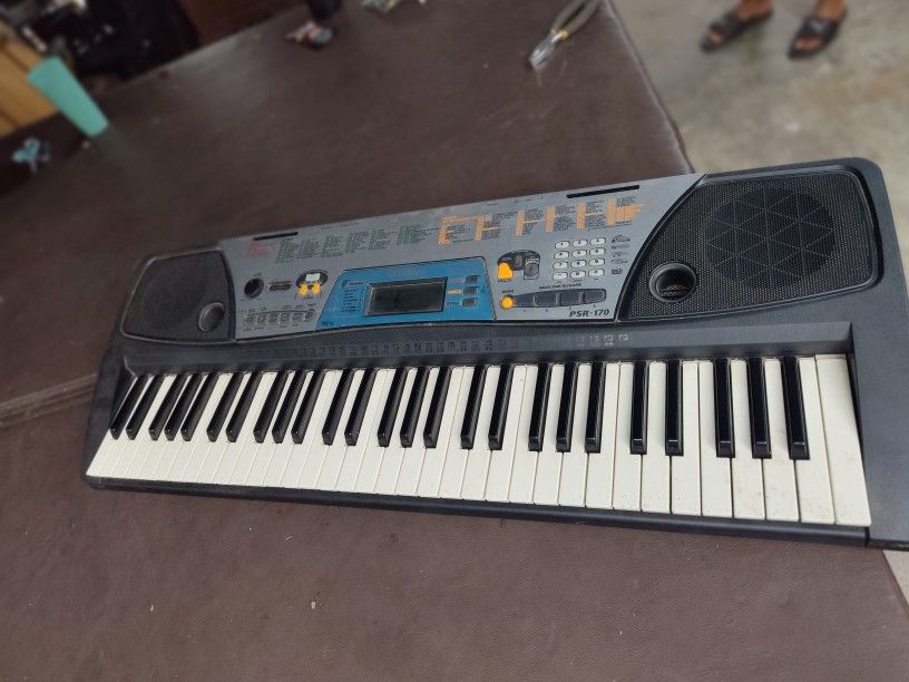 Teclado Portátil YAMAHA